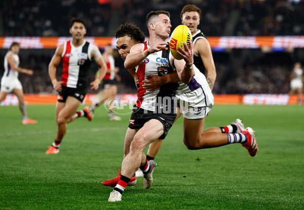 AFL 2025 Round 08 - St Kilda v Fremantle - A-59131015