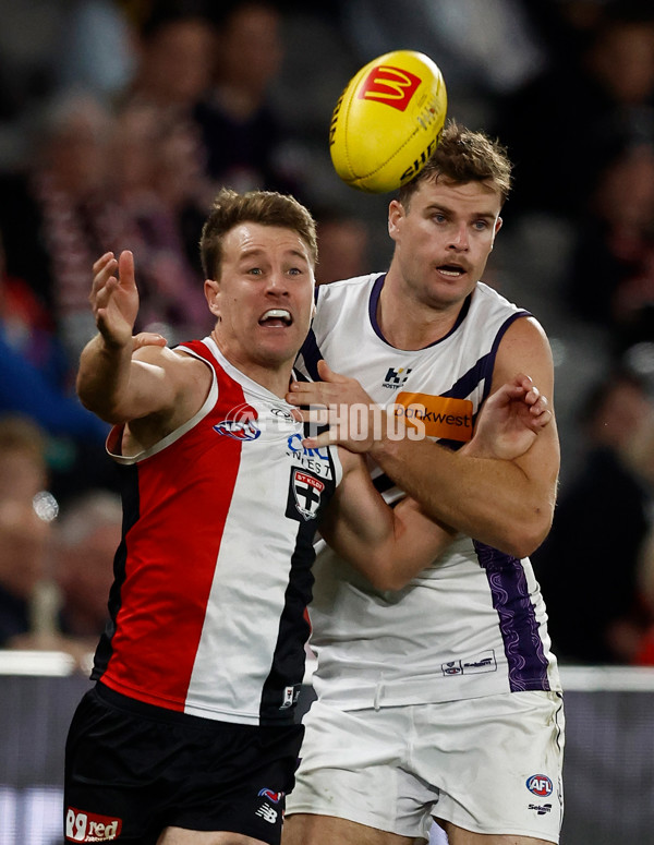 AFL 2025 Round 08 - St Kilda v Fremantle - A-59132995