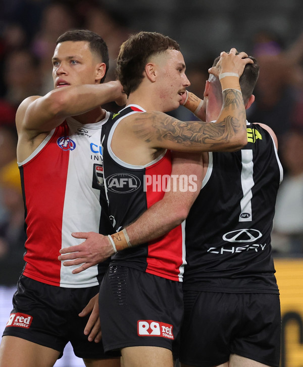 AFL 2025 Round 08 - St Kilda v Fremantle - A-59132998