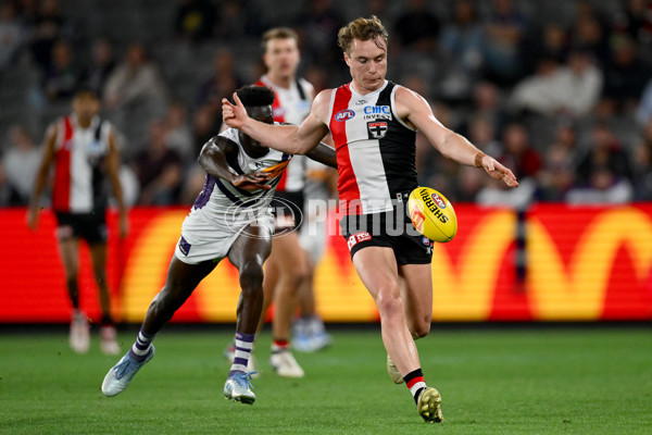 AFL 2025 Round 08 - St Kilda v Fremantle - A-59136943