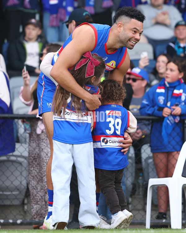 AFL 2025 Round 08 - Western Bulldogs v Port Adelaide - A-59140831