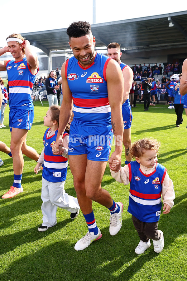 AFL 2025 Round 08 - Western Bulldogs v Port Adelaide - A-59140835