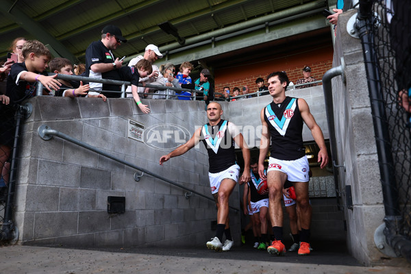 AFL 2025 Round 08 - Western Bulldogs v Port Adelaide - A-59140841