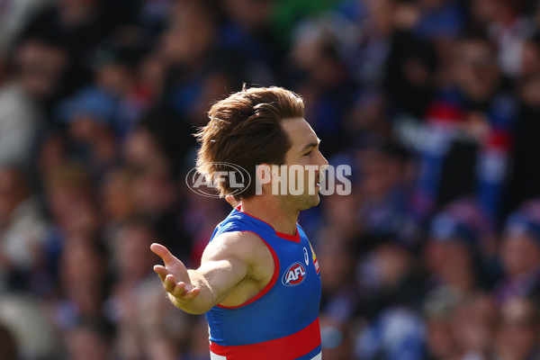 AFL 2025 Round 08 - Western Bulldogs v Port Adelaide - A-59143399