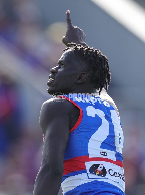 AFL 2025 Round 08 - Western Bulldogs v Port Adelaide - A-59143440