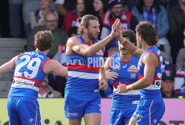 AFL 2025 Round 08 - Western Bulldogs v Port Adelaide - A-59146638