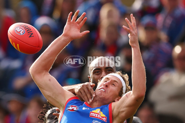 AFL 2025 Round 08 - Western Bulldogs v Port Adelaide - A-59148285