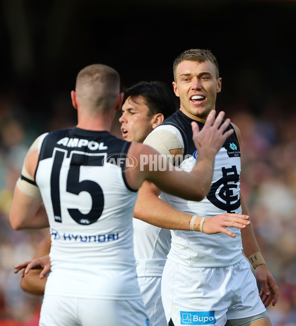 AFL 2025 Round 08 - Adelaide v Carlton - A-59150780