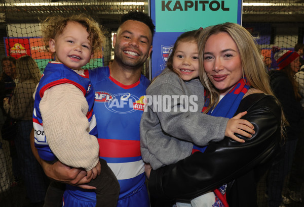 AFL 2025 Round 08 - Western Bulldogs v Port Adelaide - A-59150805
