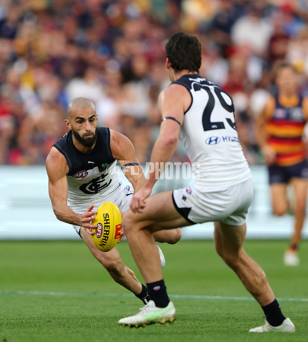 AFL 2025 Round 08 - Adelaide v Carlton - A-59155928