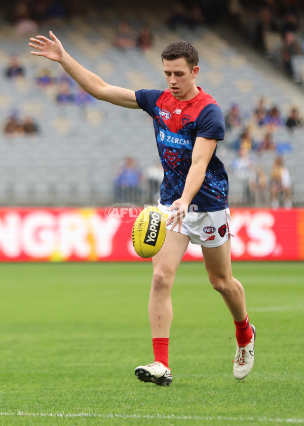 AFL 2025 Round 08 - West Coast v Melbourne - A-59158061