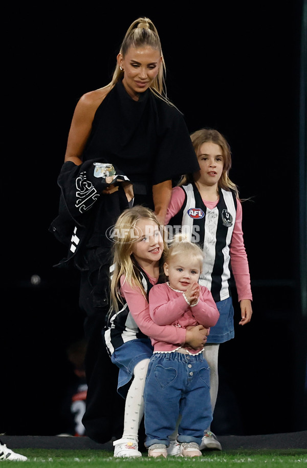 AFL 2025 Round 08 - Collingwood v Geelong - A-59158072
