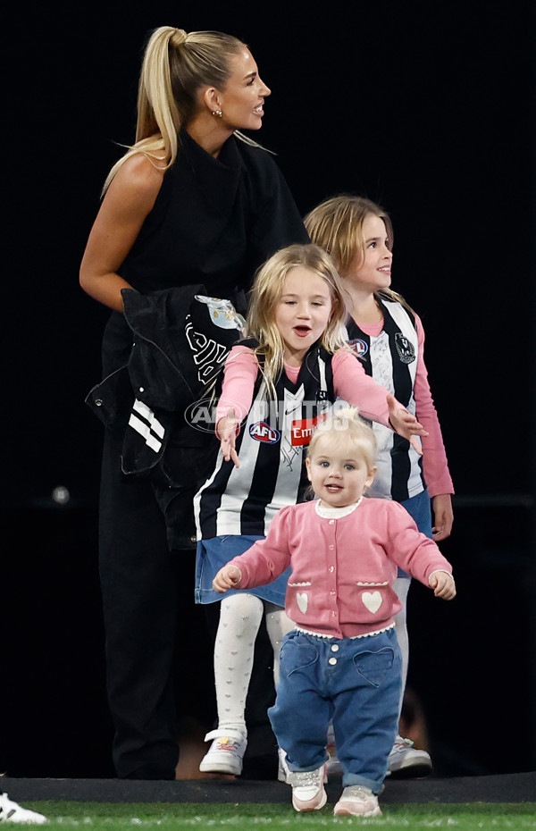 AFL 2025 Round 08 - Collingwood v Geelong - A-59158078