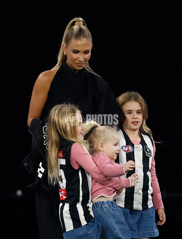AFL 2025 Round 08 - Collingwood v Geelong - A-59159154
