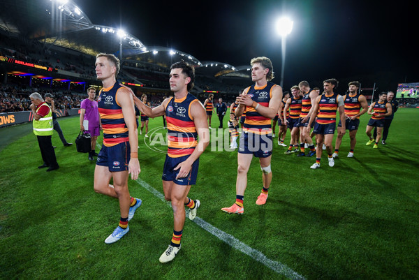 AFL 2025 Round 08 - Adelaide v Carlton - A-59161164