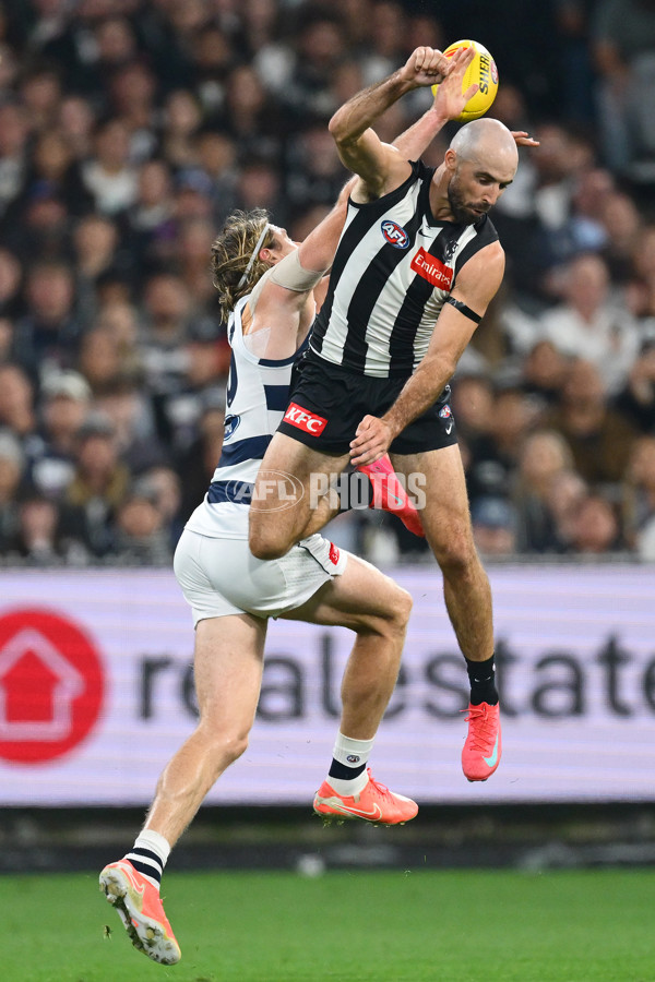 AFL 2025 Round 08 - Collingwood v Geelong - A-59170102