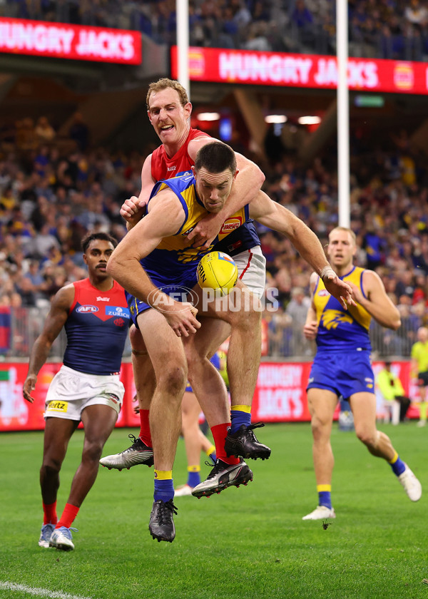 AFL 2025 Round 08 - West Coast v Melbourne - A-59171258