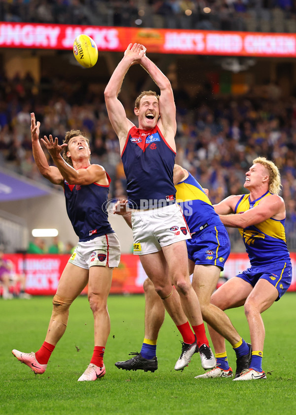 AFL 2025 Round 08 - West Coast v Melbourne - A-59171266