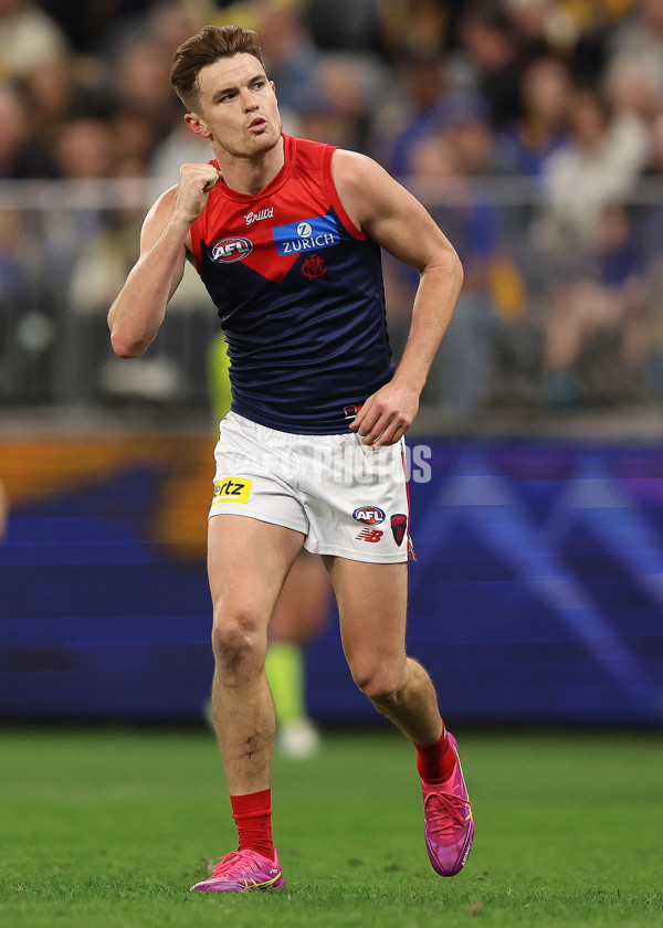 AFL 2025 Round 08 - West Coast v Melbourne - A-59171314