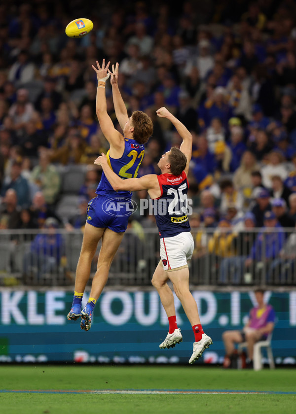 AFL 2025 Round 08 - West Coast v Melbourne - A-59175054