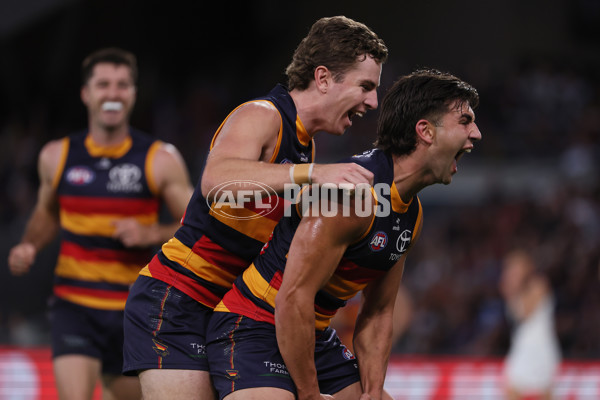 AFL 2025 Round 08 - Adelaide v Carlton - A-59176095