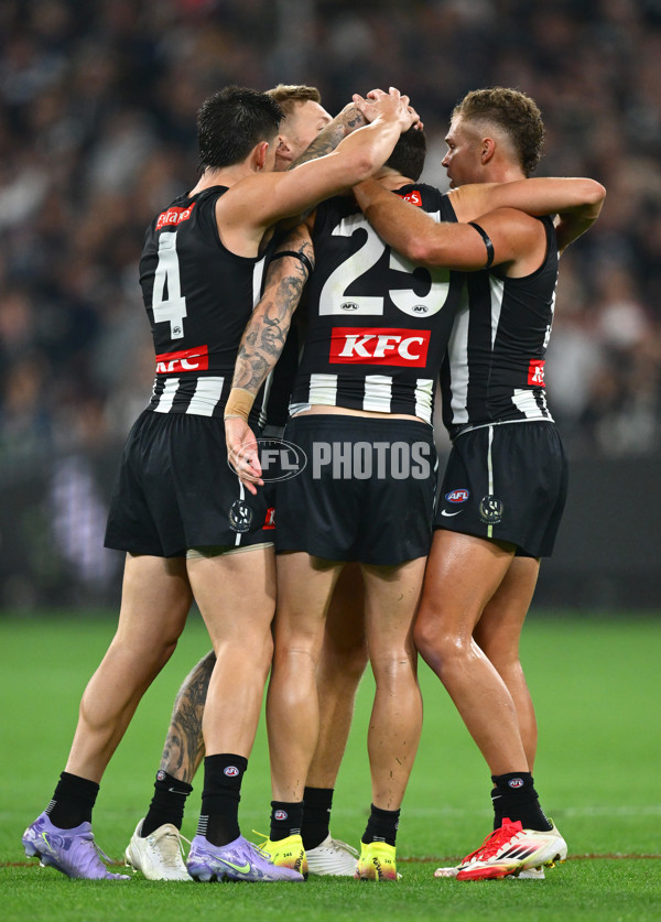 AFL 2025 Round 08 - Collingwood v Geelong - A-59177460