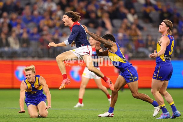 AFL 2025 Round 08 - West Coast v Melbourne - A-59177478