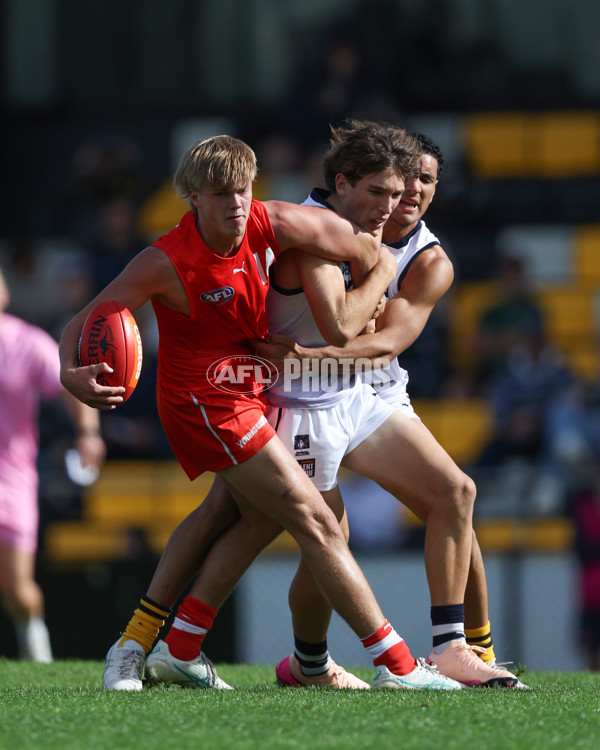 Young Guns Series 2025 - Young Guns v Victoria Country U18 Boys - A-59184786