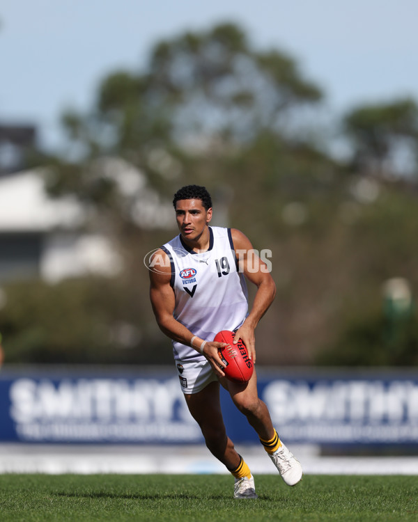 Young Guns Series 2025 - Young Guns v Victoria Country U18 Boys - A-59193567
