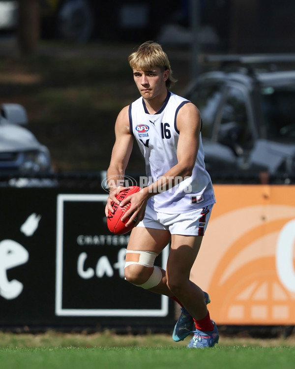 Young Guns Series 2025 - Young Guns v Victoria Country U18 Boys - A-59194548