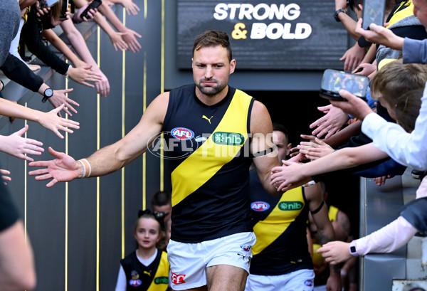 AFL 2025 Round 08 - Hawthorn v Richmond - A-59194575