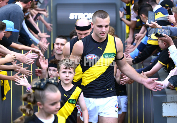 AFL 2025 Round 08 - Hawthorn v Richmond - A-59196215