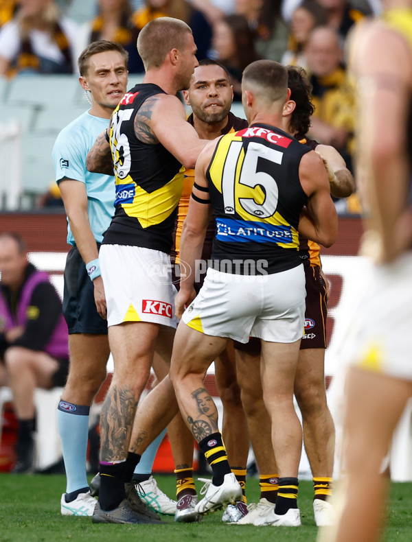 AFL 2025 Round 08 - Hawthorn v Richmond - A-59199088