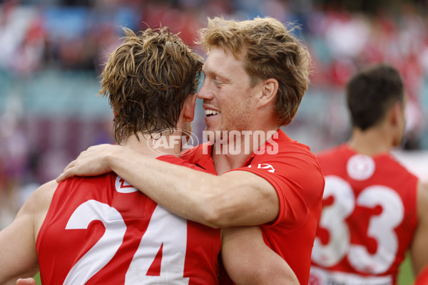 AFL 2025 Round 08 - Sydney v GWS - A-59199114