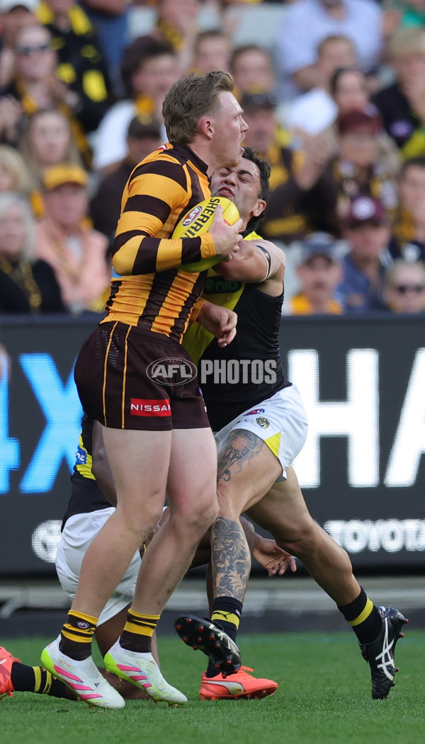 AFL 2025 Round 08 - Hawthorn v Richmond - A-59201850