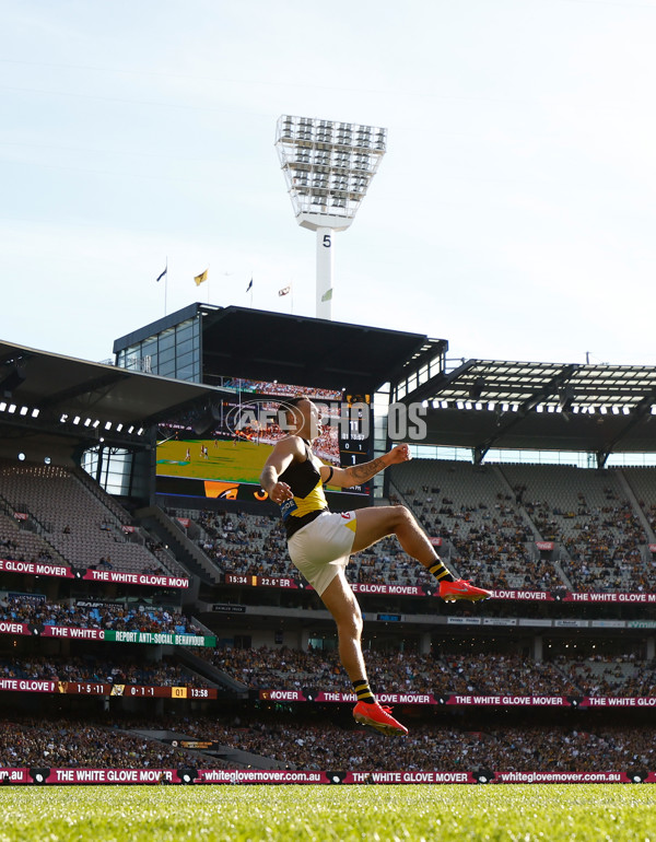 AFL 2025 Round 08 - Hawthorn v Richmond - A-59204300