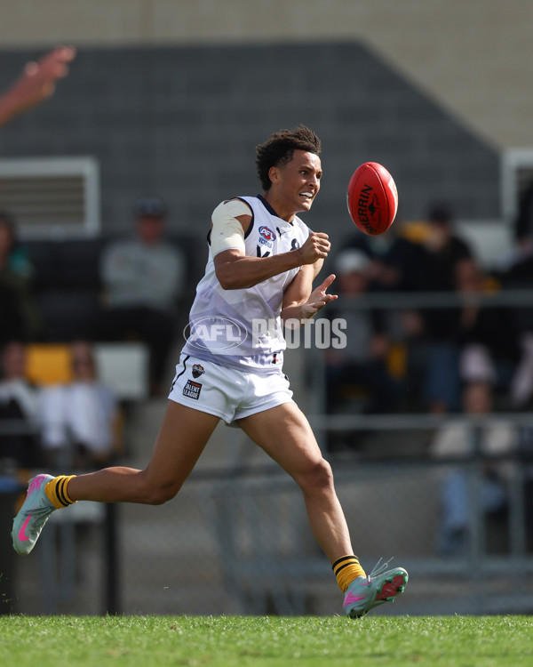 Young Guns Series 2025 - Young Guns v Victoria Country U18 Boys - A-59204313