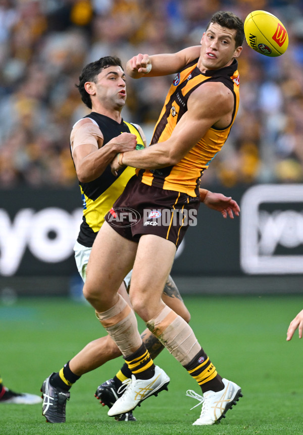 AFL 2025 Round 08 - Hawthorn v Richmond - A-59204362