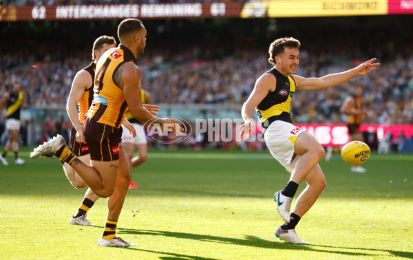 AFL 2025 Round 08 - Hawthorn v Richmond - A-59204685