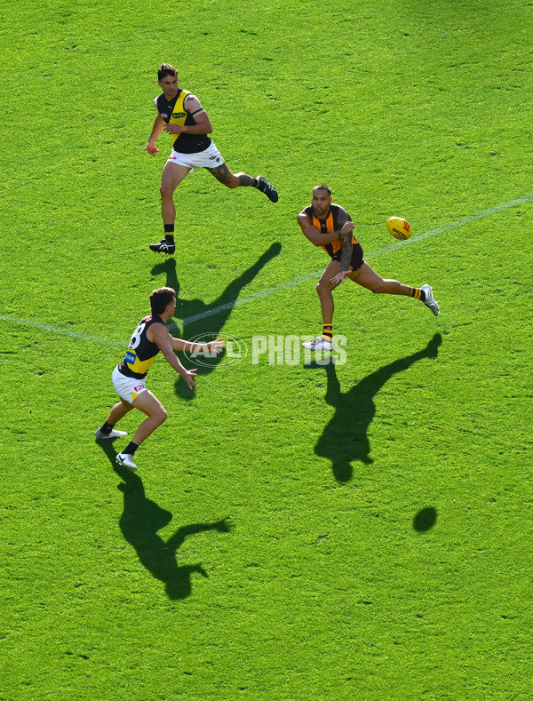 AFL 2025 Round 08 - Hawthorn v Richmond - A-59204733