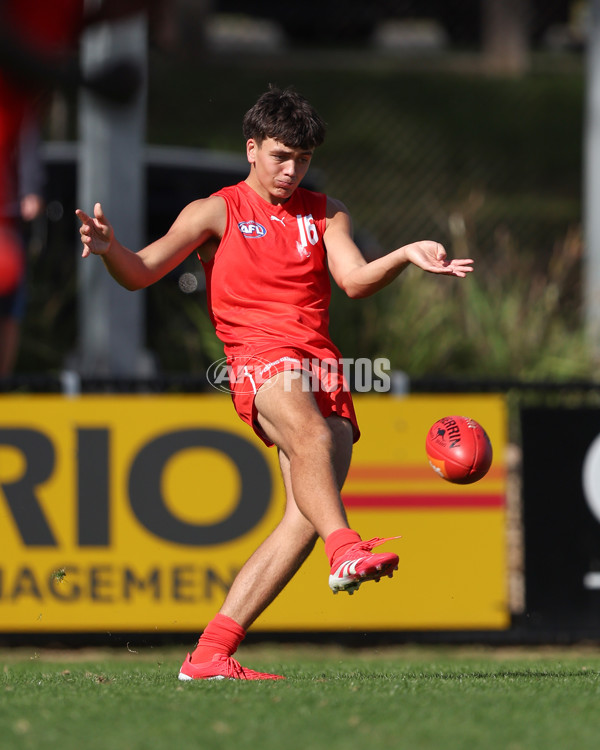 Young Guns Series 2025 - Young Guns v Victoria Country U18 Boys - A-59211946