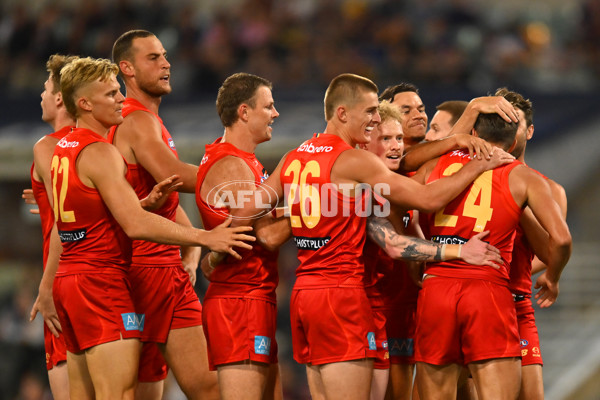 AFL 2025 Round 08 - Brisbane v Gold Coast - A-59214355