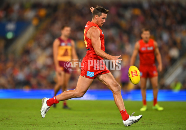 AFL 2025 Round 08 - Brisbane v Gold Coast - A-59214361