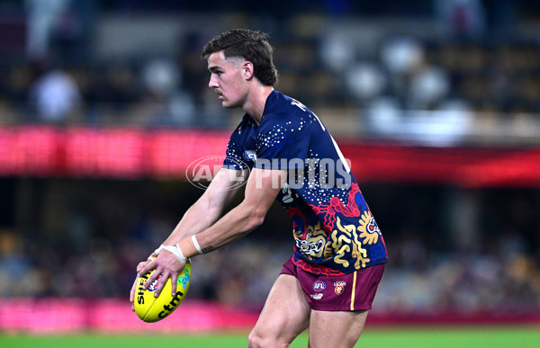 AFL 2025 Round 08 - Brisbane v Gold Coast - A-59214918