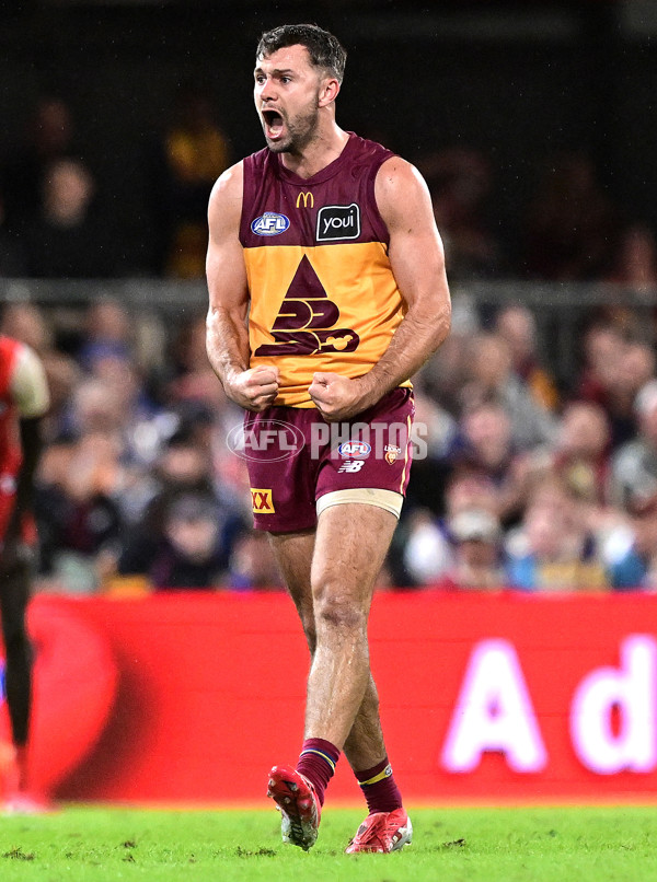 AFL 2025 Round 08 - Brisbane v Gold Coast - A-59216961
