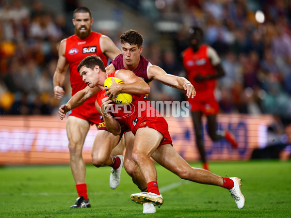 AFL 2025 Round 08 - Brisbane v Gold Coast - A-59217216