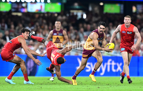 AFL 2025 Round 08 - Brisbane v Gold Coast - A-59217245