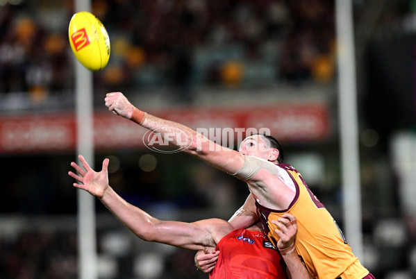 AFL 2025 Round 08 - Brisbane v Gold Coast - A-59217289