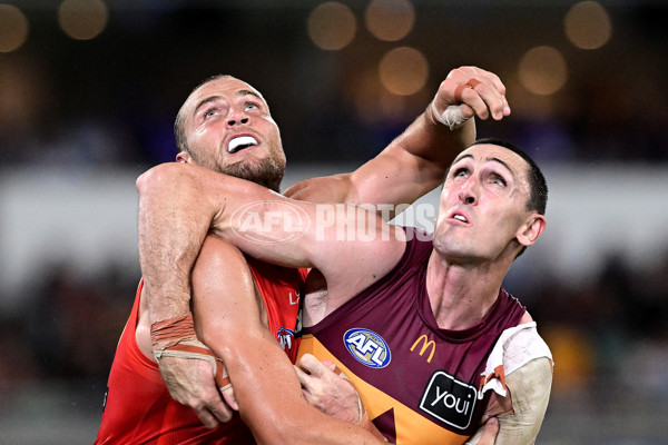 AFL 2025 Round 08 - Brisbane v Gold Coast - A-59217290