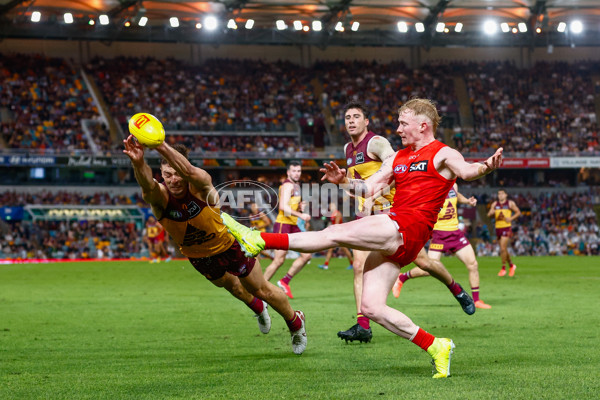 AFL 2025 Round 08 - Brisbane v Gold Coast - A-59217299